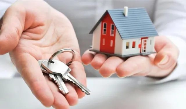 Türkler 11 ayda yurt dışından 2,4 milyar dolarlık konut aldı