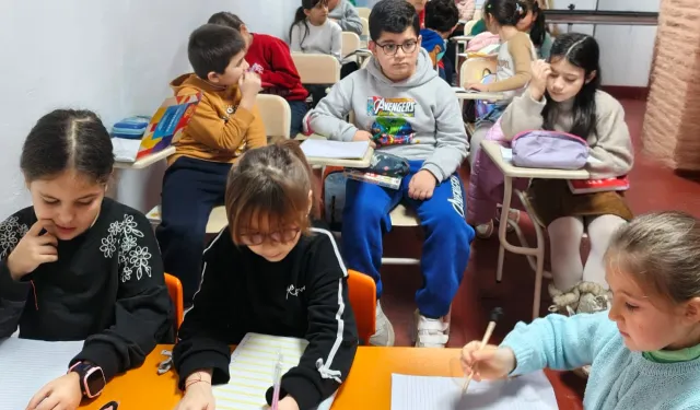 Gemlik'te kadın ve çocuklar için eğitimler devam ediyor