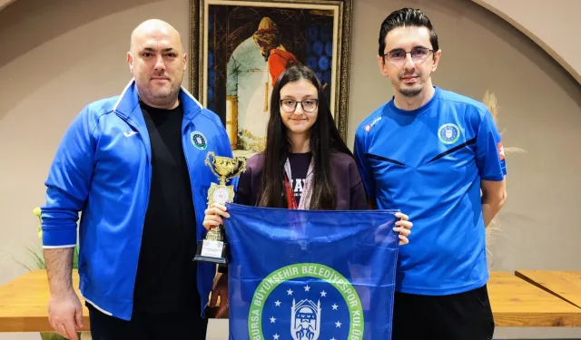 Yalova'dan Bursa'ya üç madalya ile döndüler