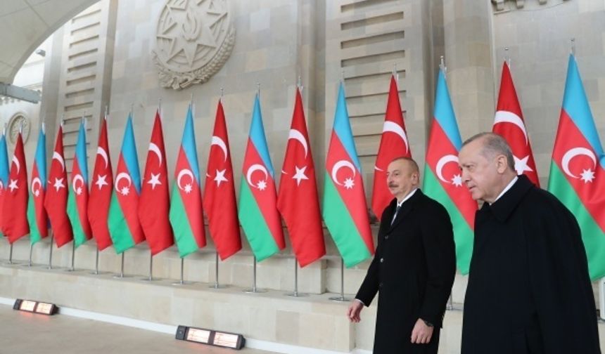 Dağlık Karabağ Zaferi coşkuyla kutlanıyor