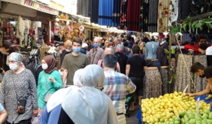 Çarşı ve pazarda bayram havası