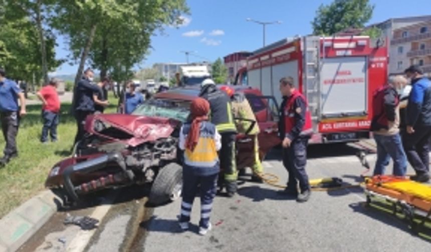 Polis kontrol noktasında feci kaza