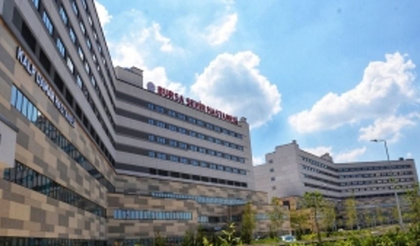 Bursa Şehir Hastanesinde kapalı akciğer kanseri ameliyatları başladı.