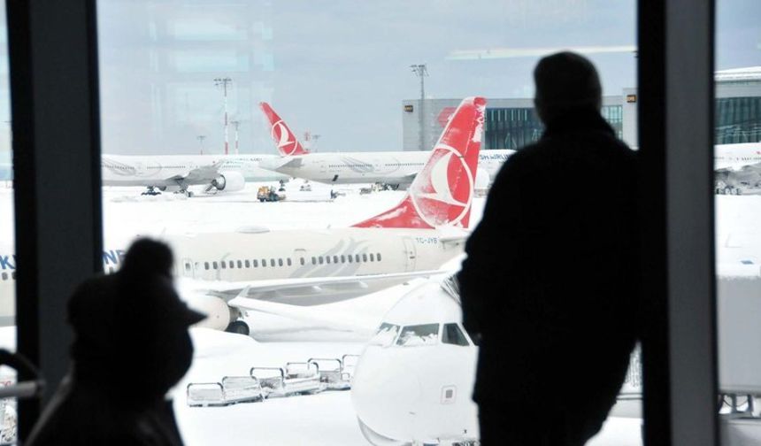 Uçuşların durduğu İstanbul Havalimanı'nda son durum