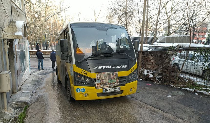 Kartopu atan çocukları kovalayan otobüs şoförü bıçaklandı!