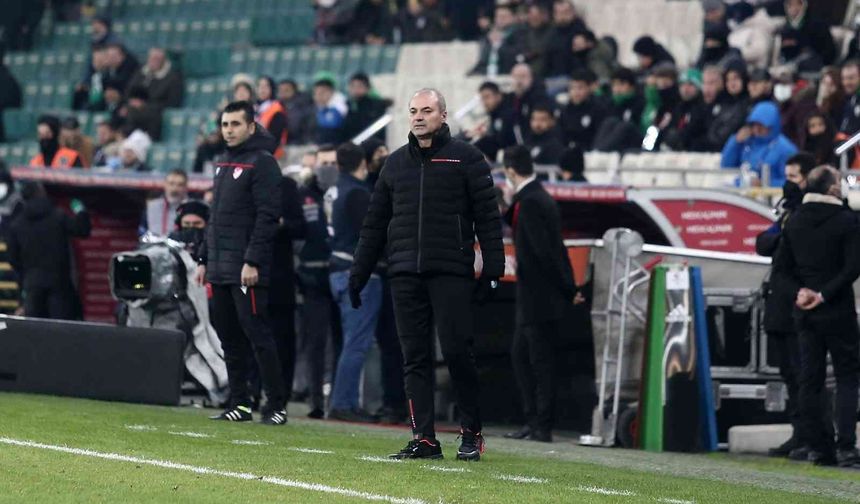 Erkan Sözeri'den Bursaspor'a övgü; "Cansiperhane mücadele ettiler "