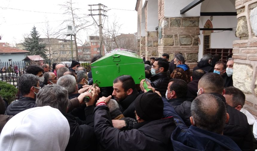 Yasemin öğretmen son yolculuğuna uğurlandı!