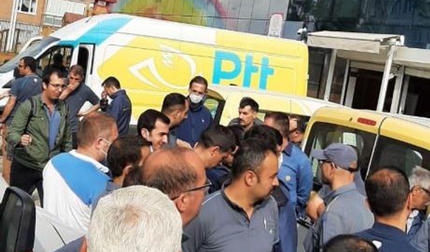 Bursa'da PTT çalışanları eylem düzenledi