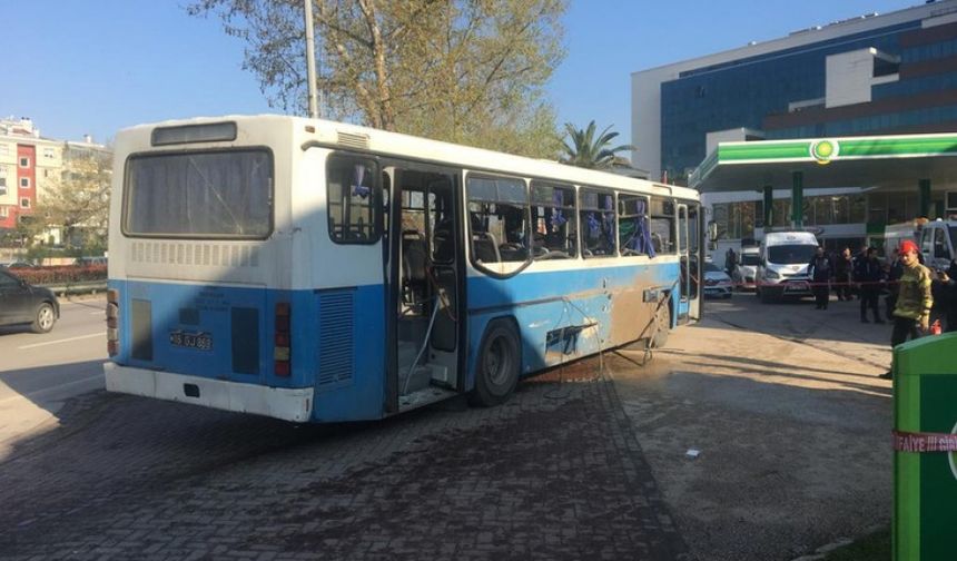 Bursa’da cezaevi aracında patlama! 1 infaz koruma memuru hayatını kaybetti!