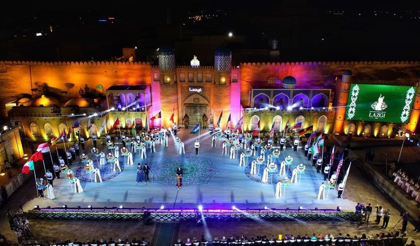 İnegöl Belediyesi Halk Dansları topluluğu Özbekistan’dan üçüncülük ile döndü