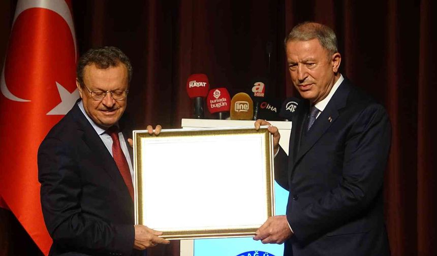 Milli Savunma Bakanı Hulusi Akar Bursa'da