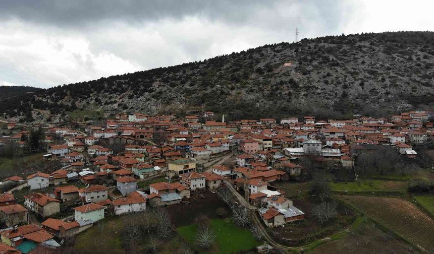 Köye kurdukları müze ile tarihlerini tanıtıyorlar