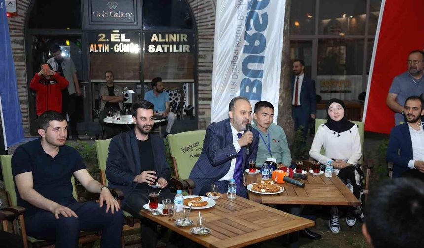 Başkan Aktaş, Türk gençleri ile buluştu