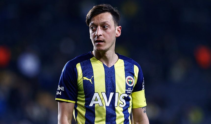 Mesut Özil Fenerbahçe'ye veda etti