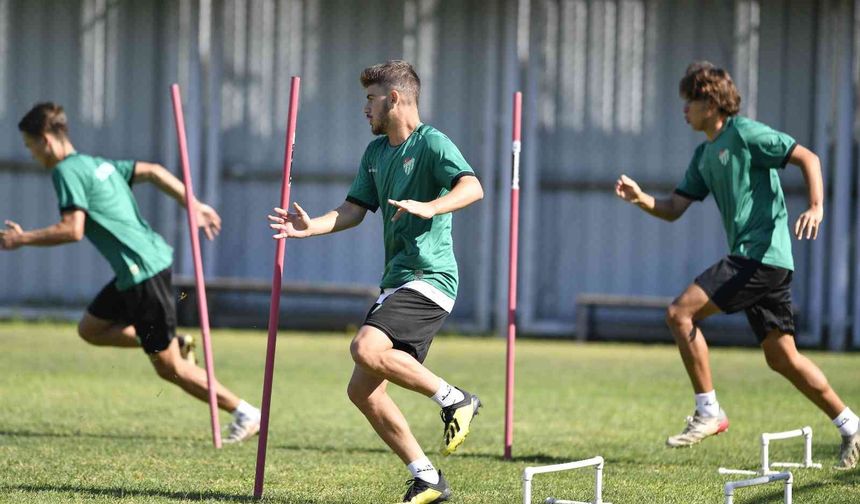 Bursaspor’da çift kale maçlar devam ediyor
