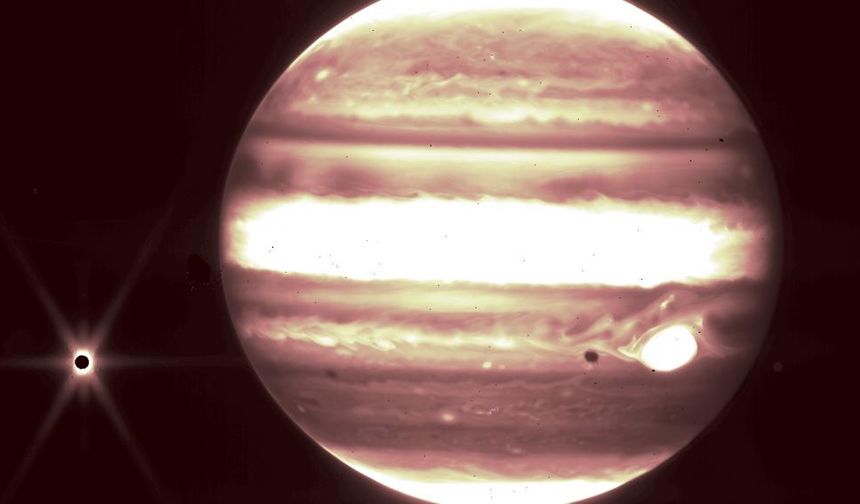 Uzay Teleskobu, bu defa da Jüpiter’i görüntüledi!