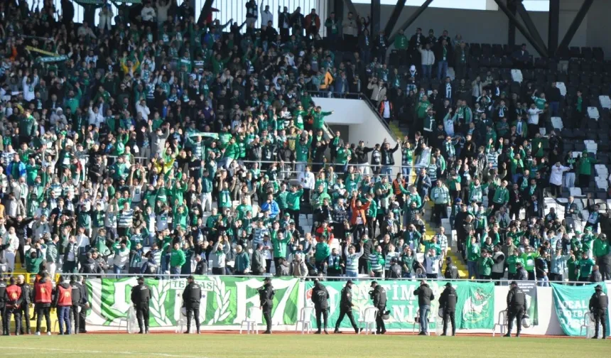 Bursaspor'a Leyla Zana cezası