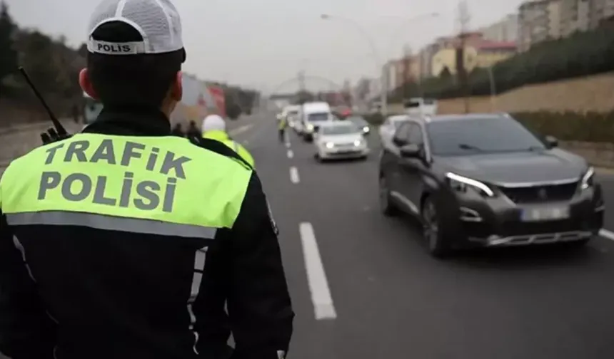 Polis sadece ehliyet sormayacak!