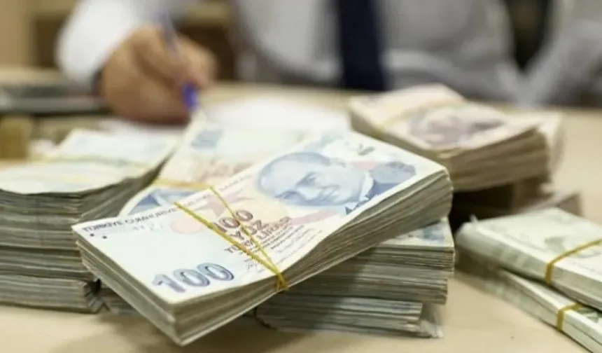 Kredi limitlerinin rahatlayacağı tarihi açıkladı