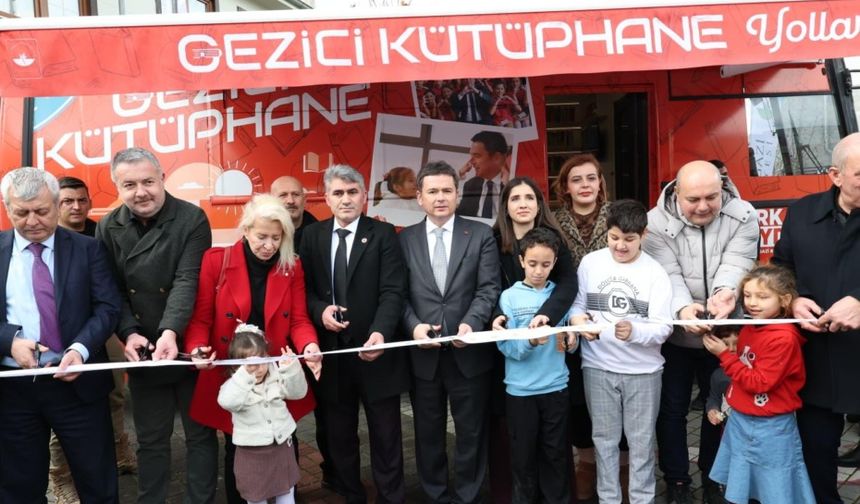 Osmangazi’de ‘Yeni Gezici Kütüphane Yollarda’